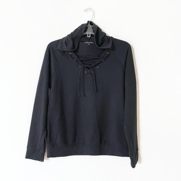 Soft hooded sweatshirt with ties - Picture 1 of 11